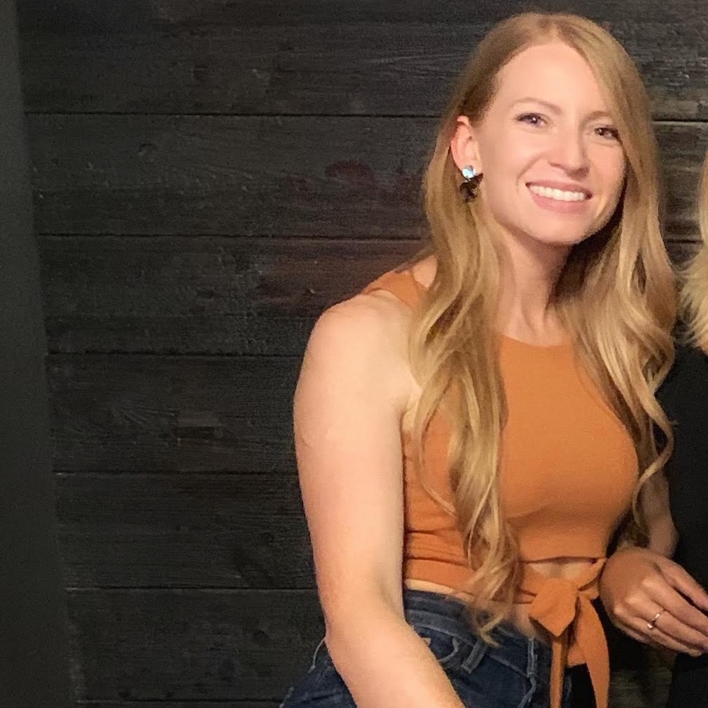 Meet your Posher, Casey